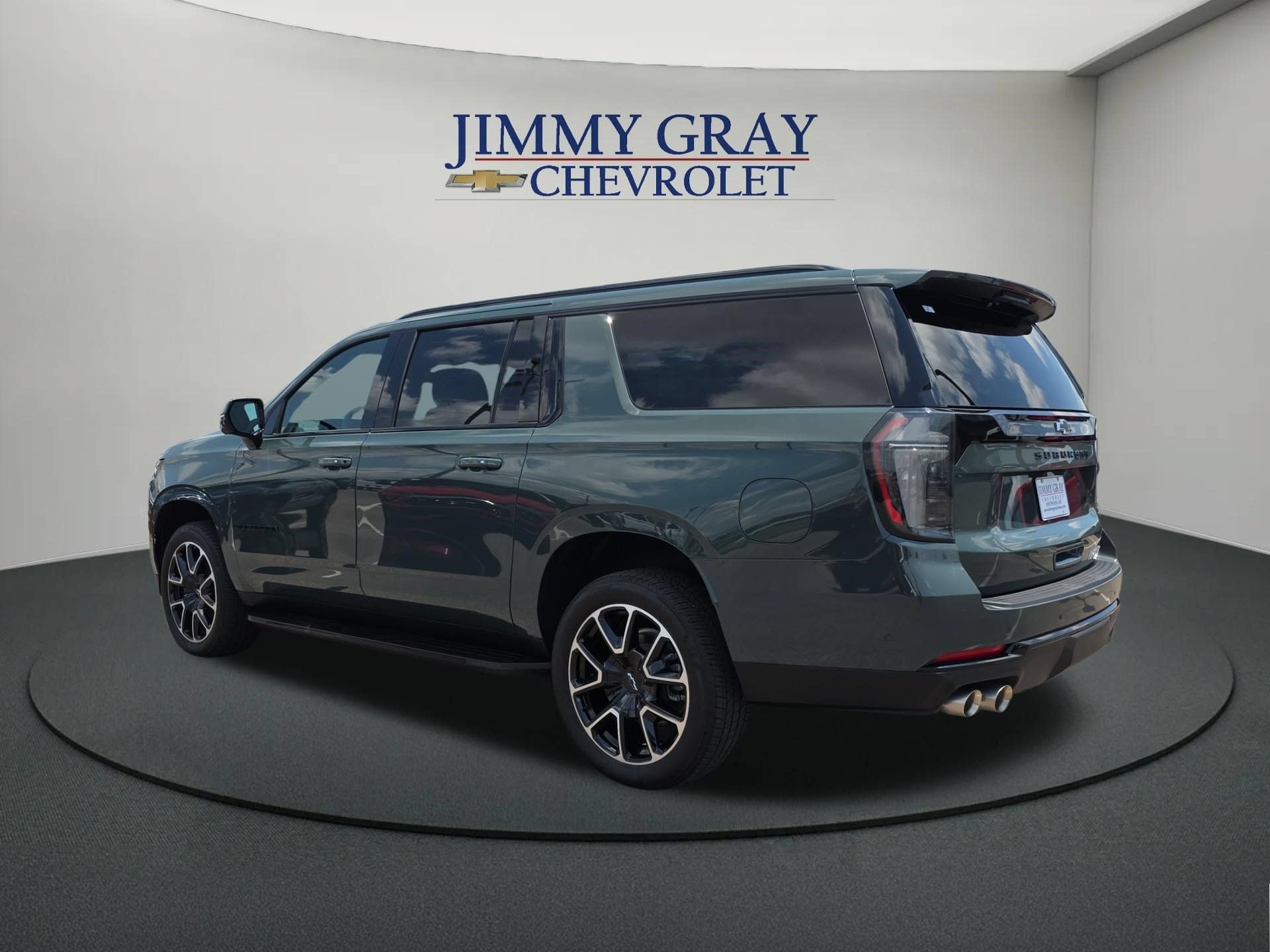 Used 2026 Chevrolet Suburban RST w/ Comfort Package RWD image 3