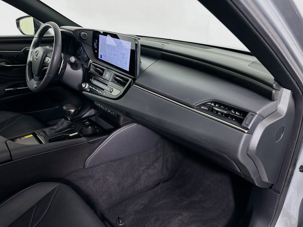 Used 2024 Lexus ES 350 Ultra Luxury w/ Accessory Package (Z2) image 30
