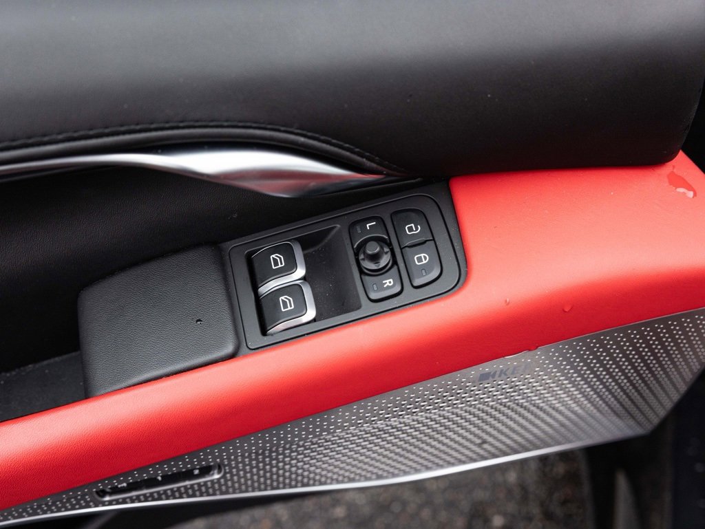 Used 2025 Lotus Emira image 17