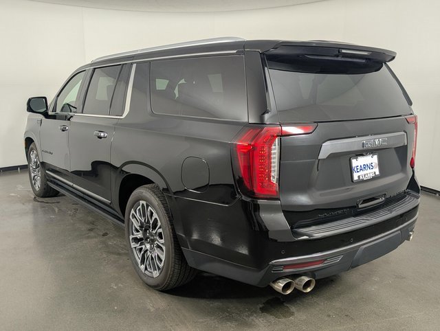 Used 2023 GMC Yukon XL Denali Ultimate image 6