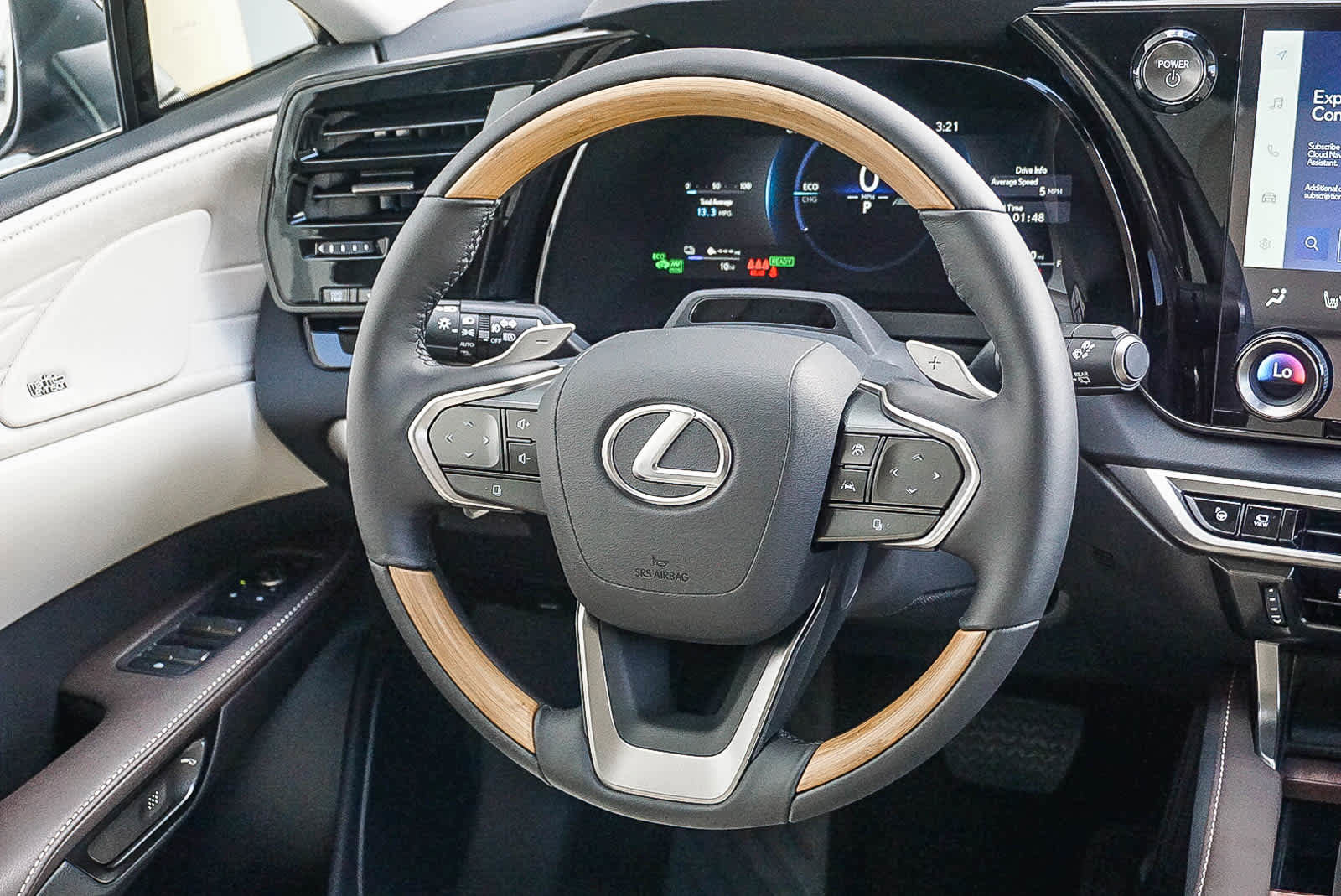 New 2026 Lexus RX 450h Luxury AWD/4WD image 25