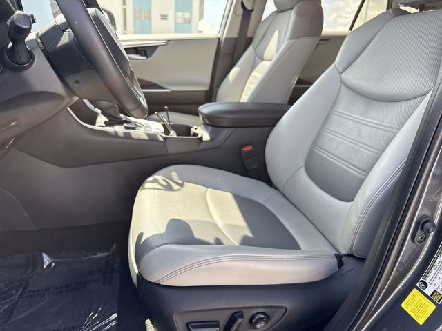 Used 2023 Toyota RAV4 Limited image 11