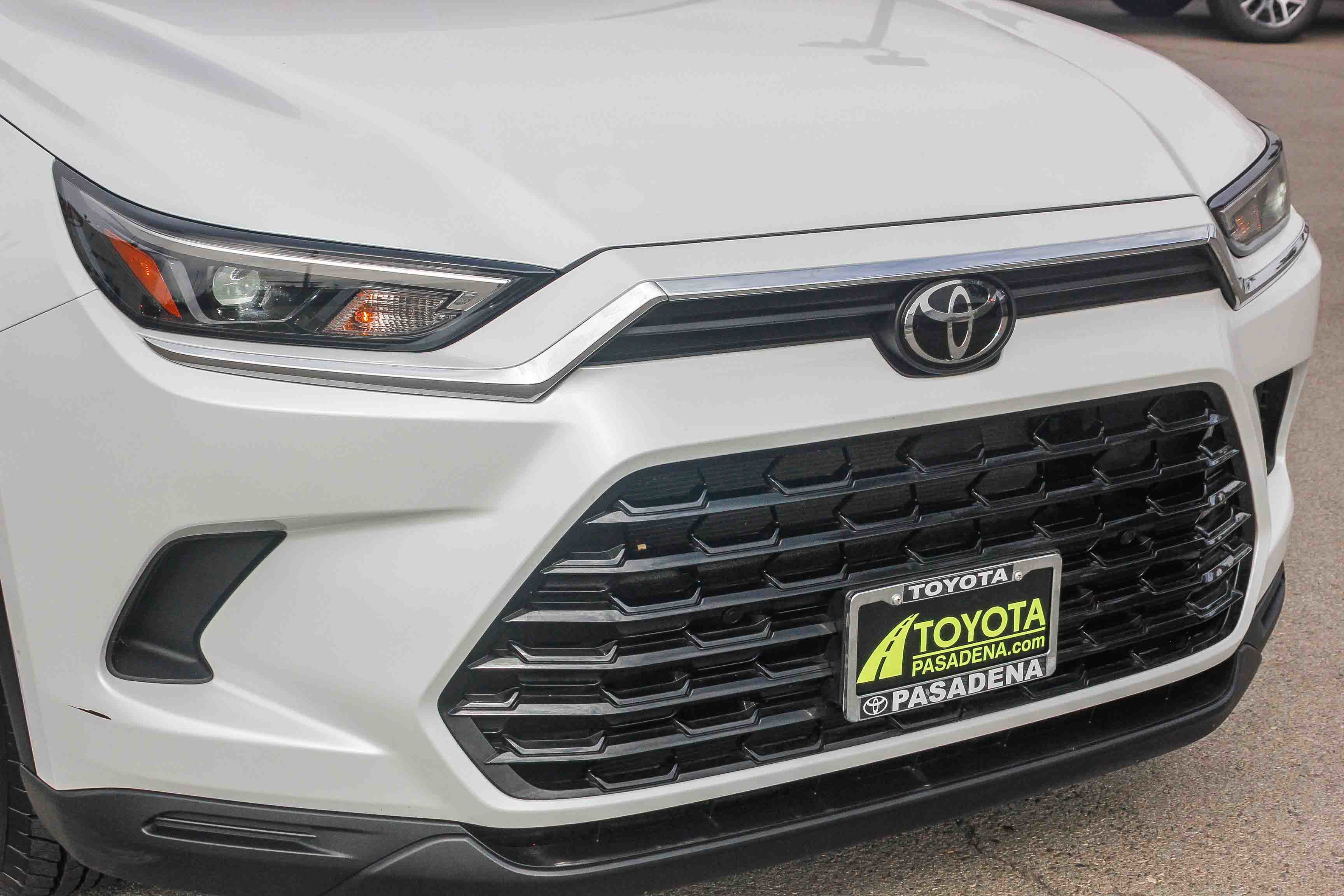 Used 2024 Toyota Grand Highlander XLE image 5