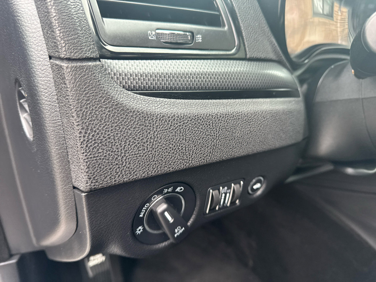 Used 2016 Chrysler 300 S w/ 300S Premium Group image 27