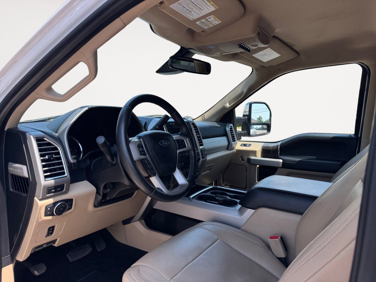 Used 2017 Ford F350 Lariat w/ Tow Technology Bundle AWD/4WD image 9