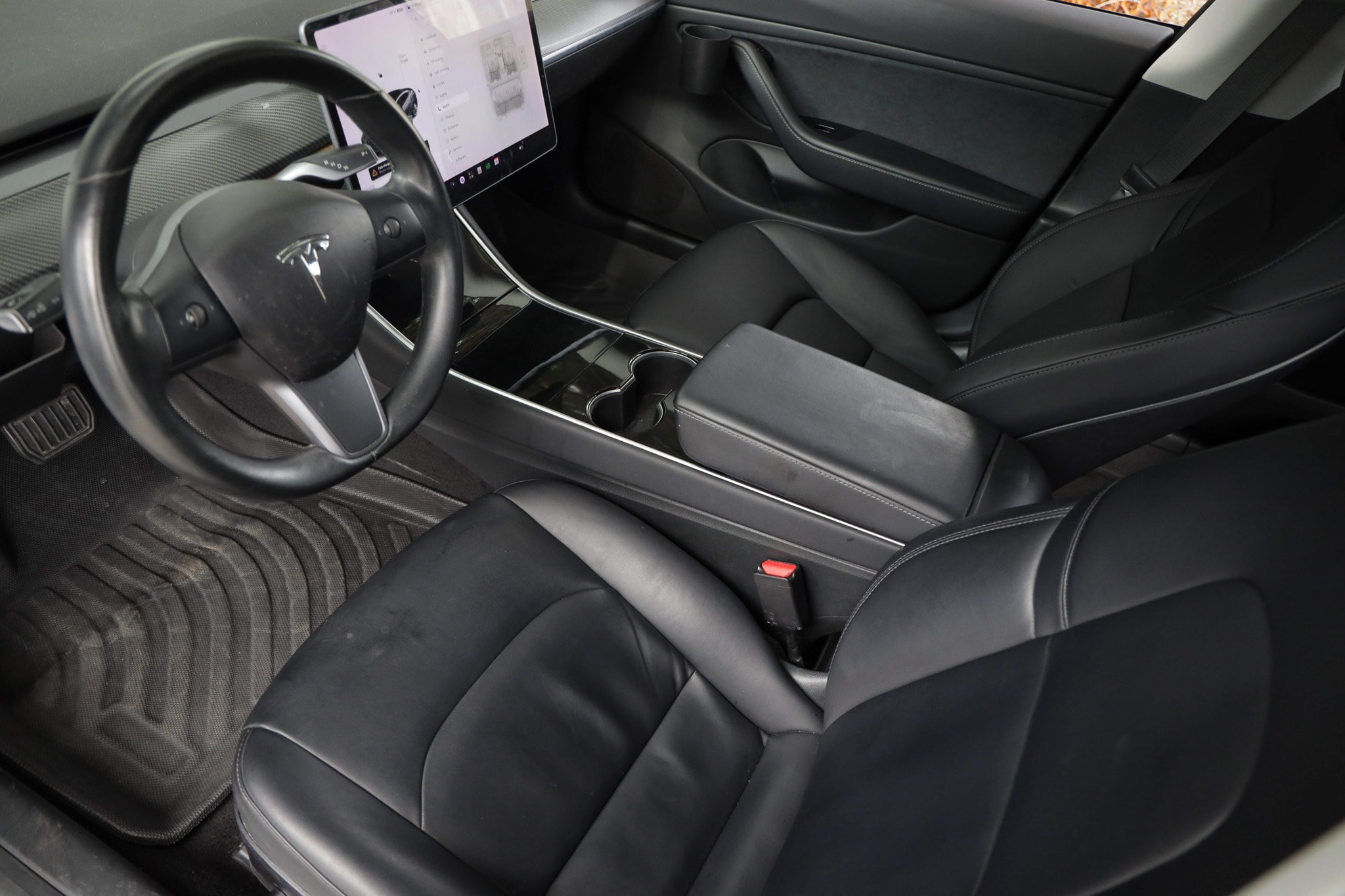 Used 2018 Tesla Model 3 Long Range RWD image 7