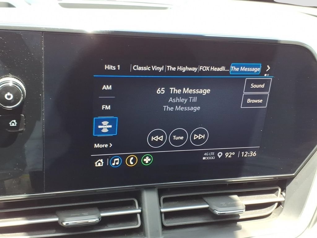 Used 2025 Chevrolet Trax LS w/ LS Convenience Package FWD image 13