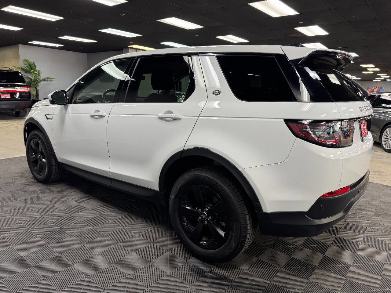 Used 2021 Land Rover Discovery Sport S image 10