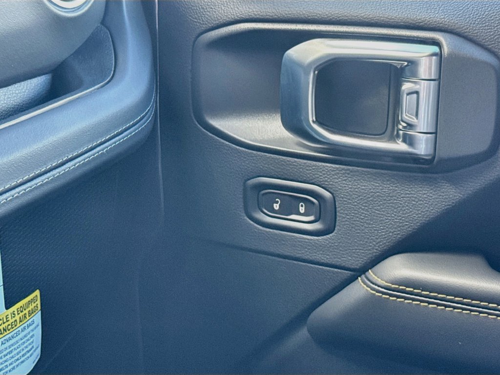 New 2027 Jeep Wrangler Unlimited Sahara AWD/4WD image 21