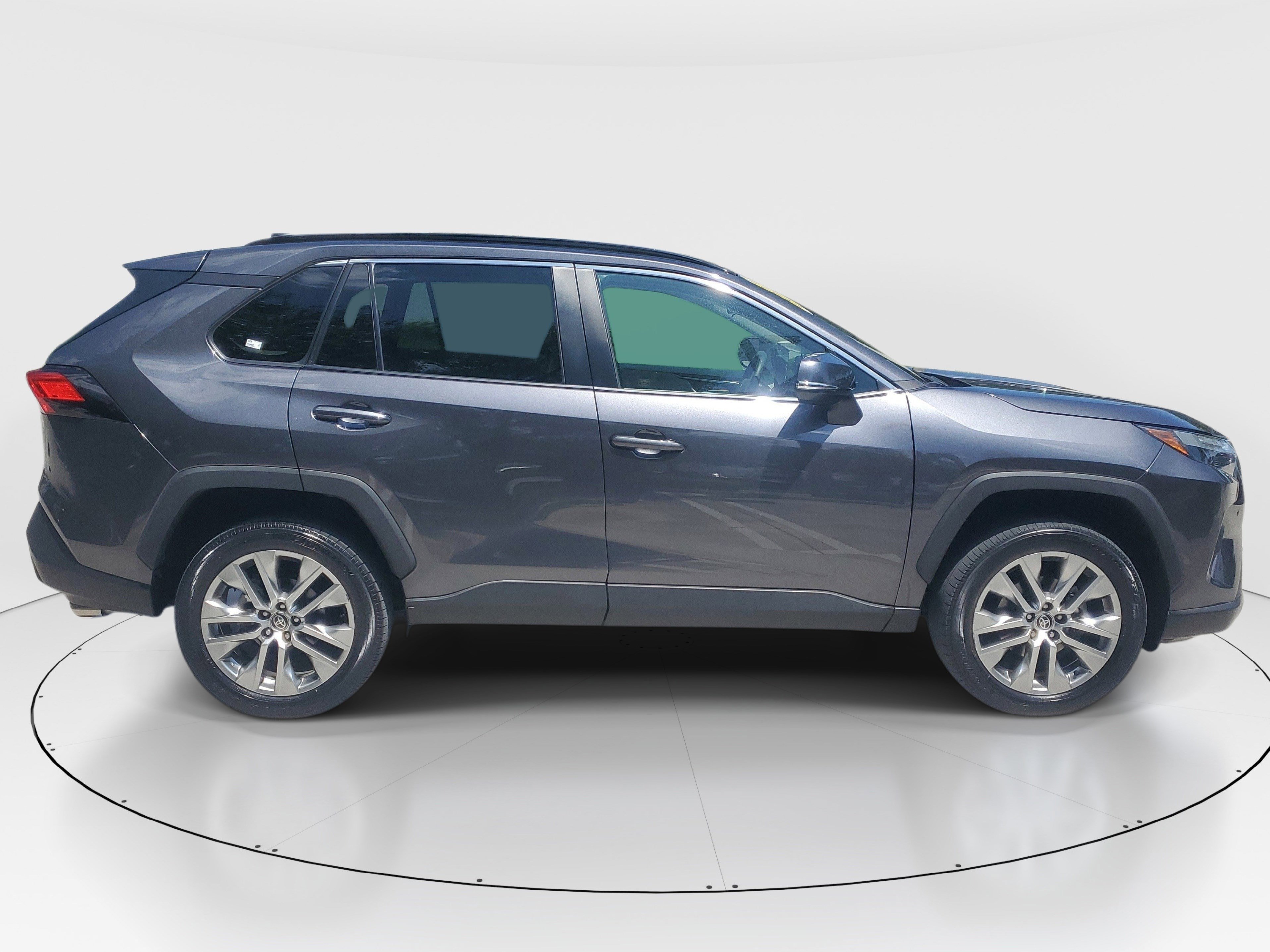 Used 2023 Toyota RAV4 XLE Premium FWD image 2