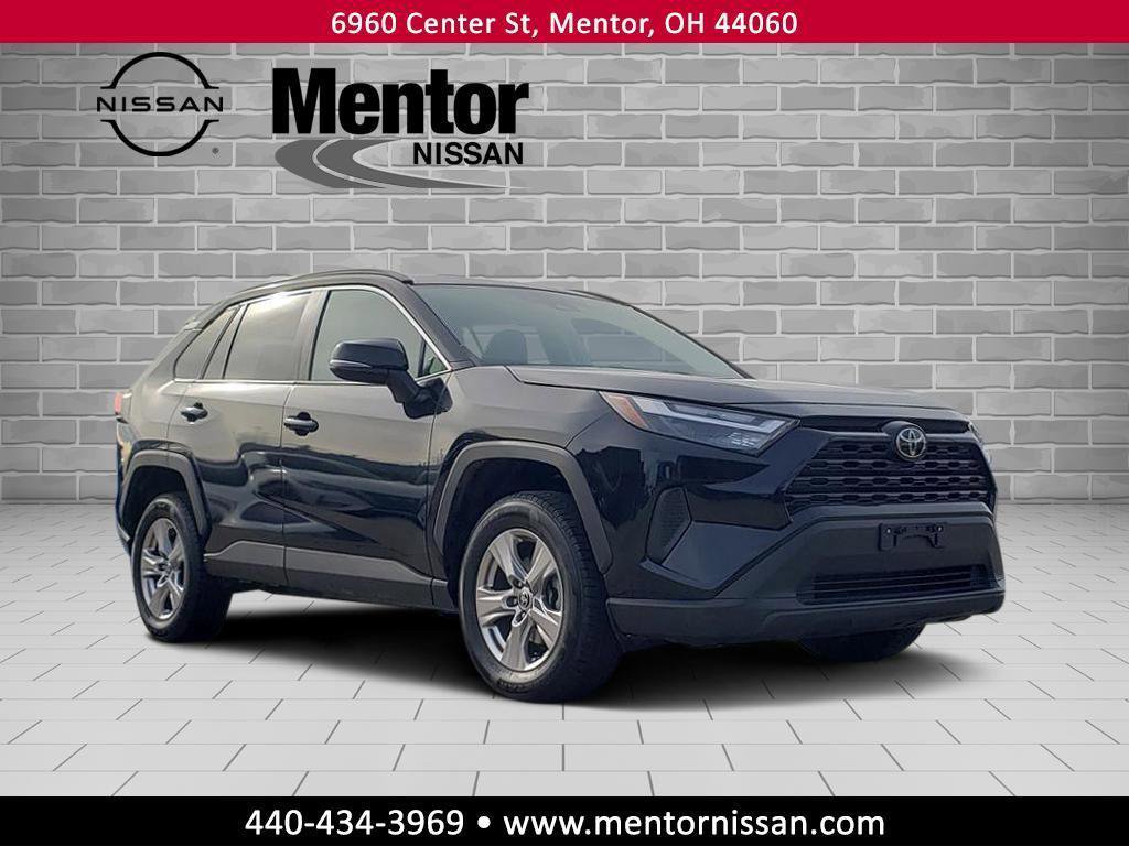 Used 2023 Toyota RAV4 XLE image 1