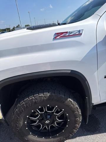 Used 2022 Chevrolet Silverado 2500 LTZ w/ LTZ Plus Package AWD/4WD image 9