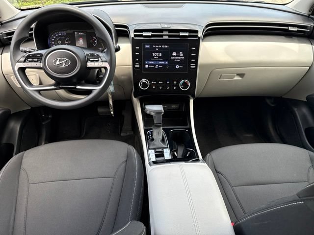 Used 2024 Hyundai Tucson SE AWD/4WD image 4