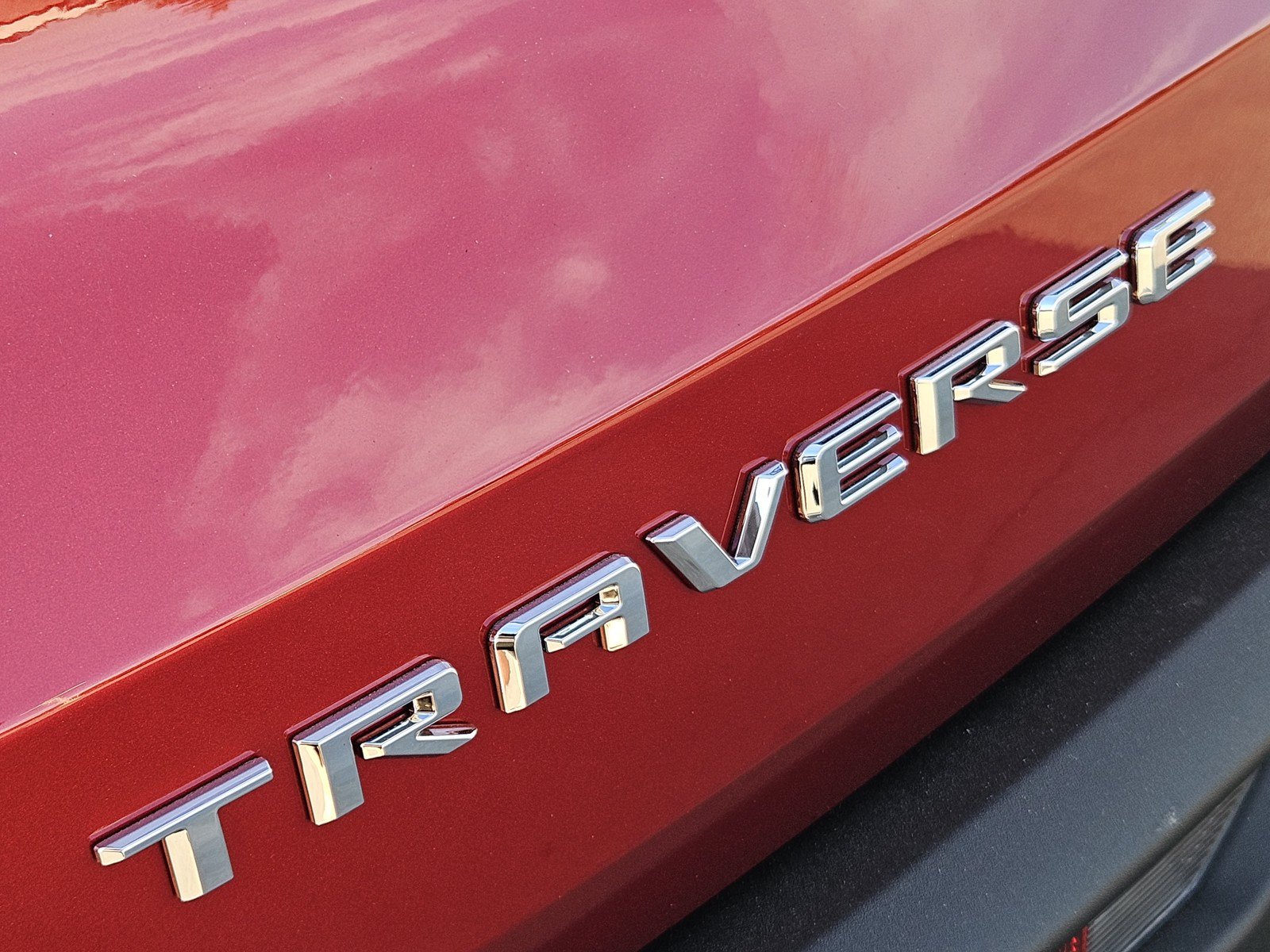 New 2027 Chevrolet Traverse LT w/ Driver Confidence Package FWD image 8