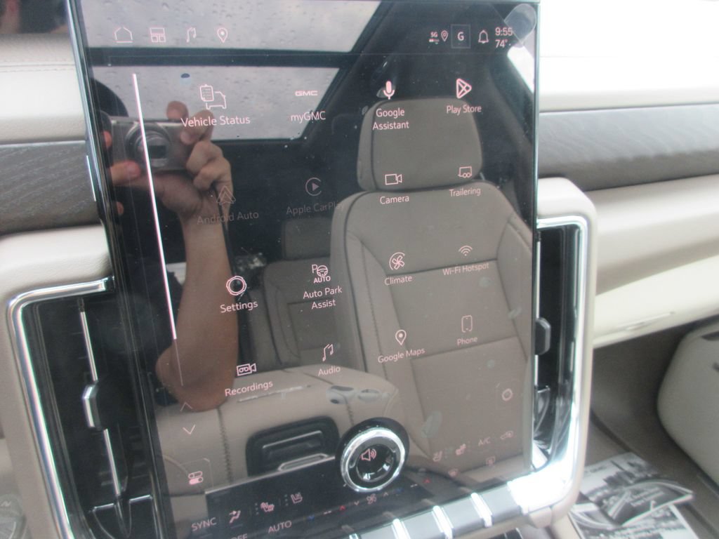 New 2026 GMC Yukon Denali w/ Denali Reserve Package AWD/4WD image 19