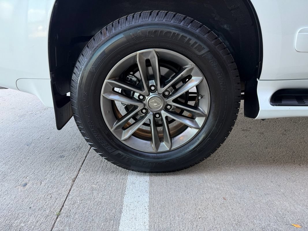 Used 2012 Lexus GX 460 AWD/4WD image 46