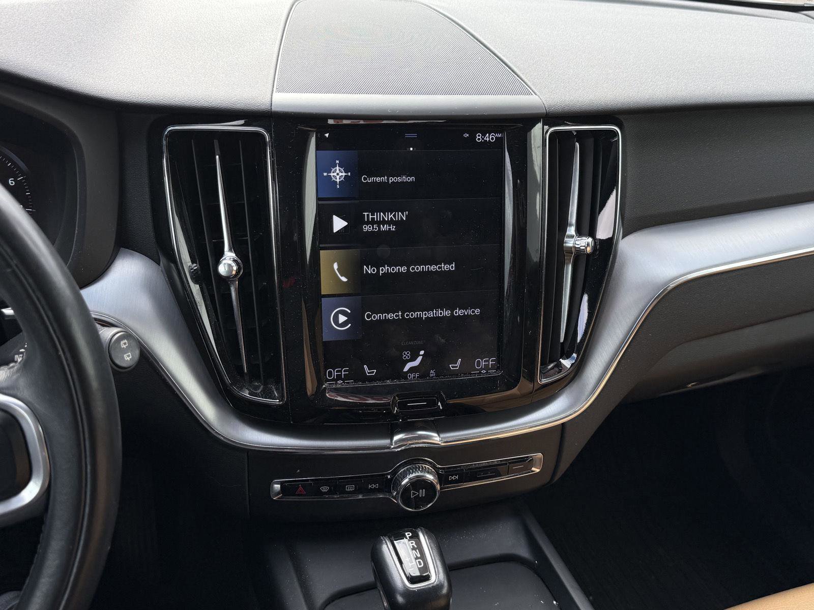 Used 2018 Volvo XC60 T5 Momentum w/ Convenience Package AWD/4WD image 18