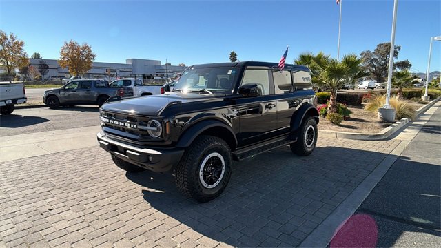 New 2025 Ford Bronco Outer Banks w/ Sasquatch Package image 6