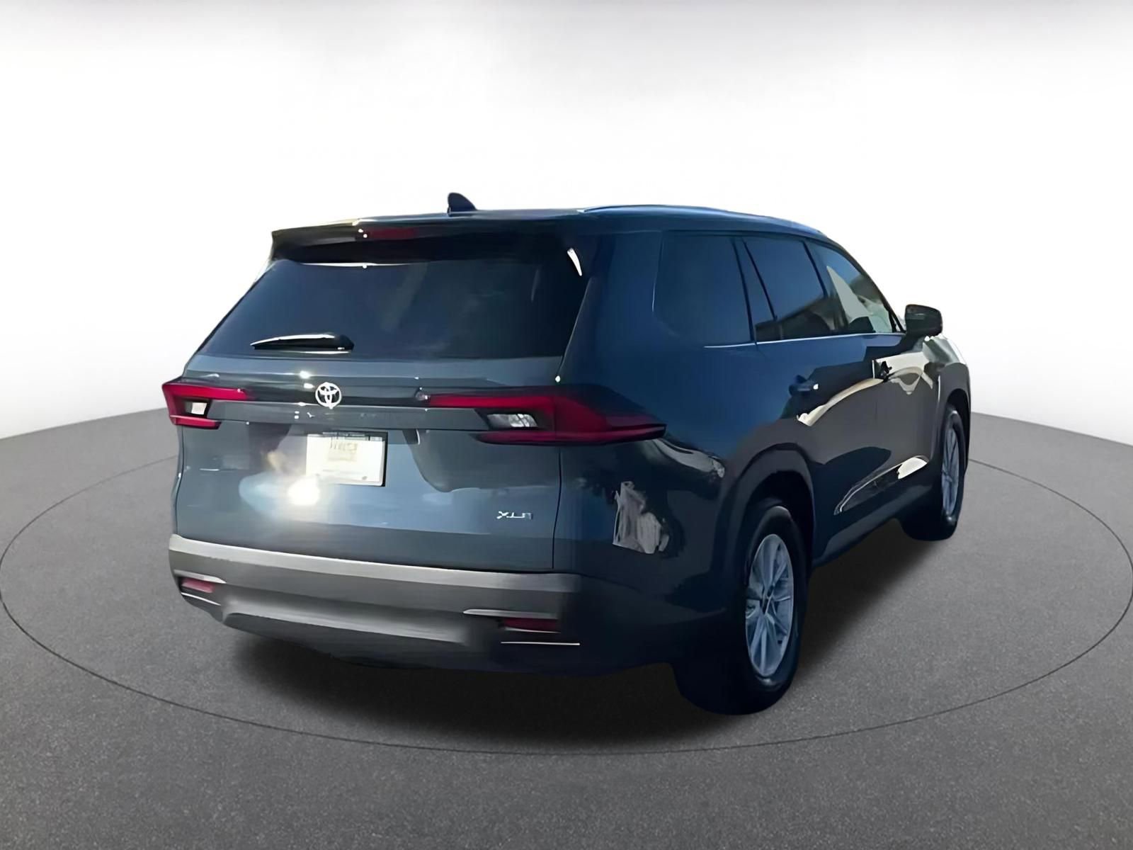 Used 2025 Toyota Grand Highlander FWD image 14