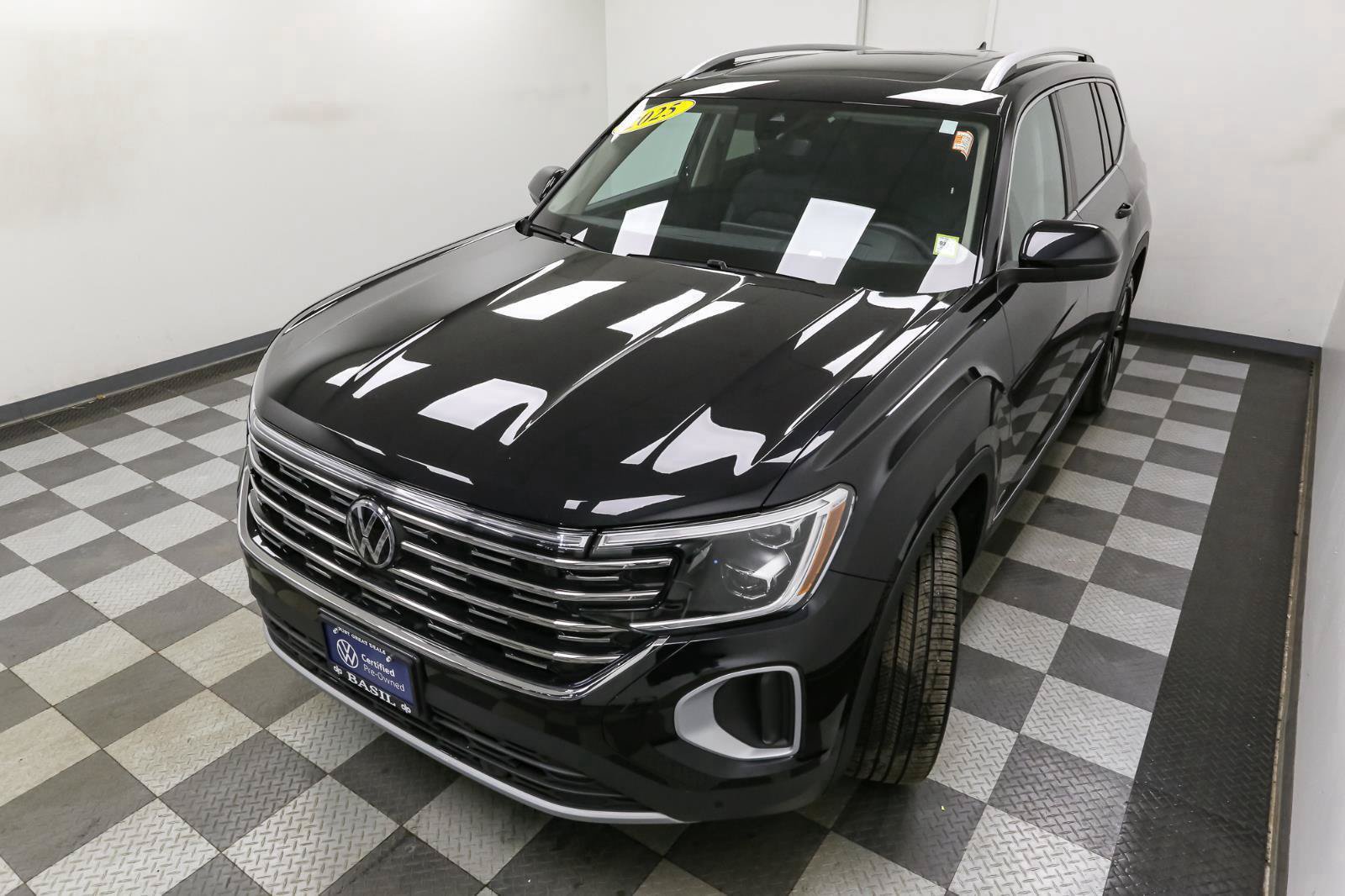 Certified 2025 Volkswagen Atlas SEL AWD/4WD image 7
