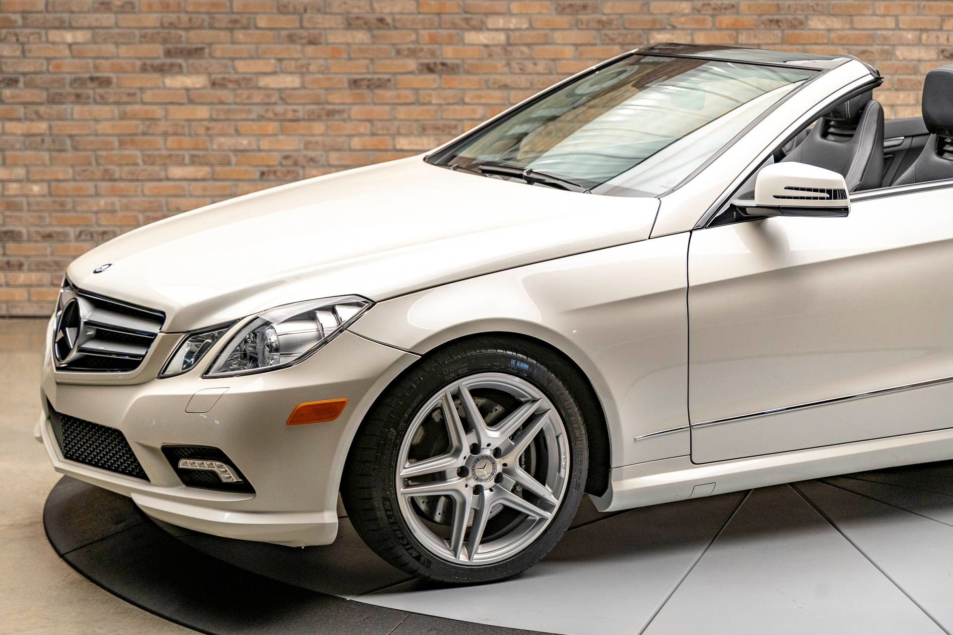Used 2011 Mercedes-Benz E 550 Cabriolet image 7