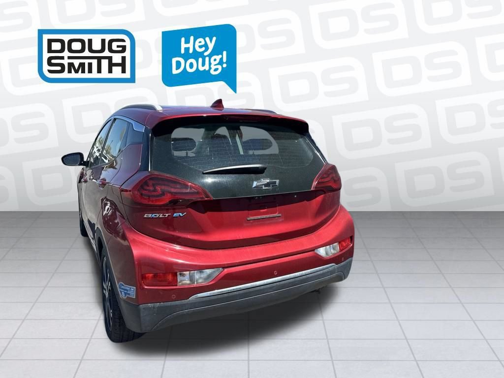 Used 2020 Chevrolet Bolt Premier w/ Infotainment Package FWD image 4