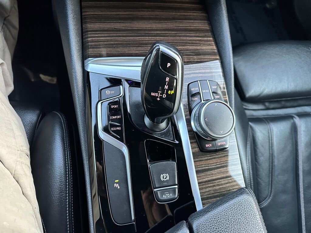 Used 2018 BMW 530i xDrive xDrive image 22