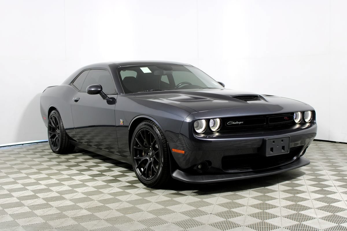 Used 2019 Dodge Challenger R/T Scat Pack w/ Dynamics Package RWD image 21
