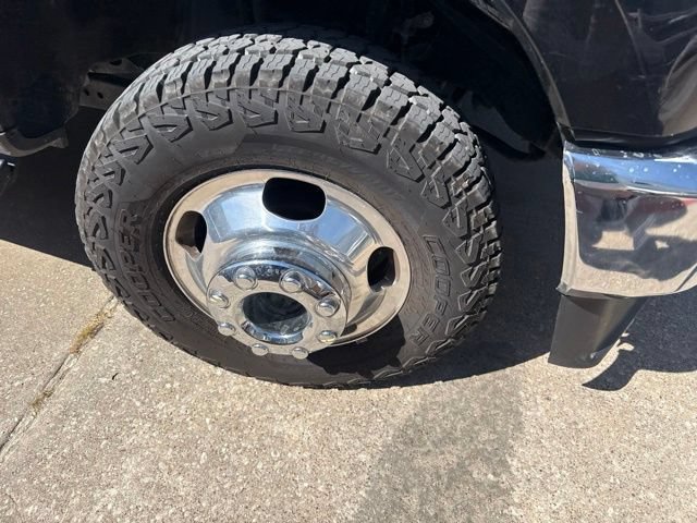 Used 2022 Ford F350 Lariat w/ Lariat Value Package AWD/4WD image 8