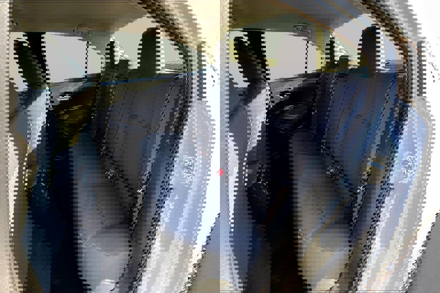 Used 2021 Toyota Corolla LE w/ Carpet Mat Package (TMS) image 24