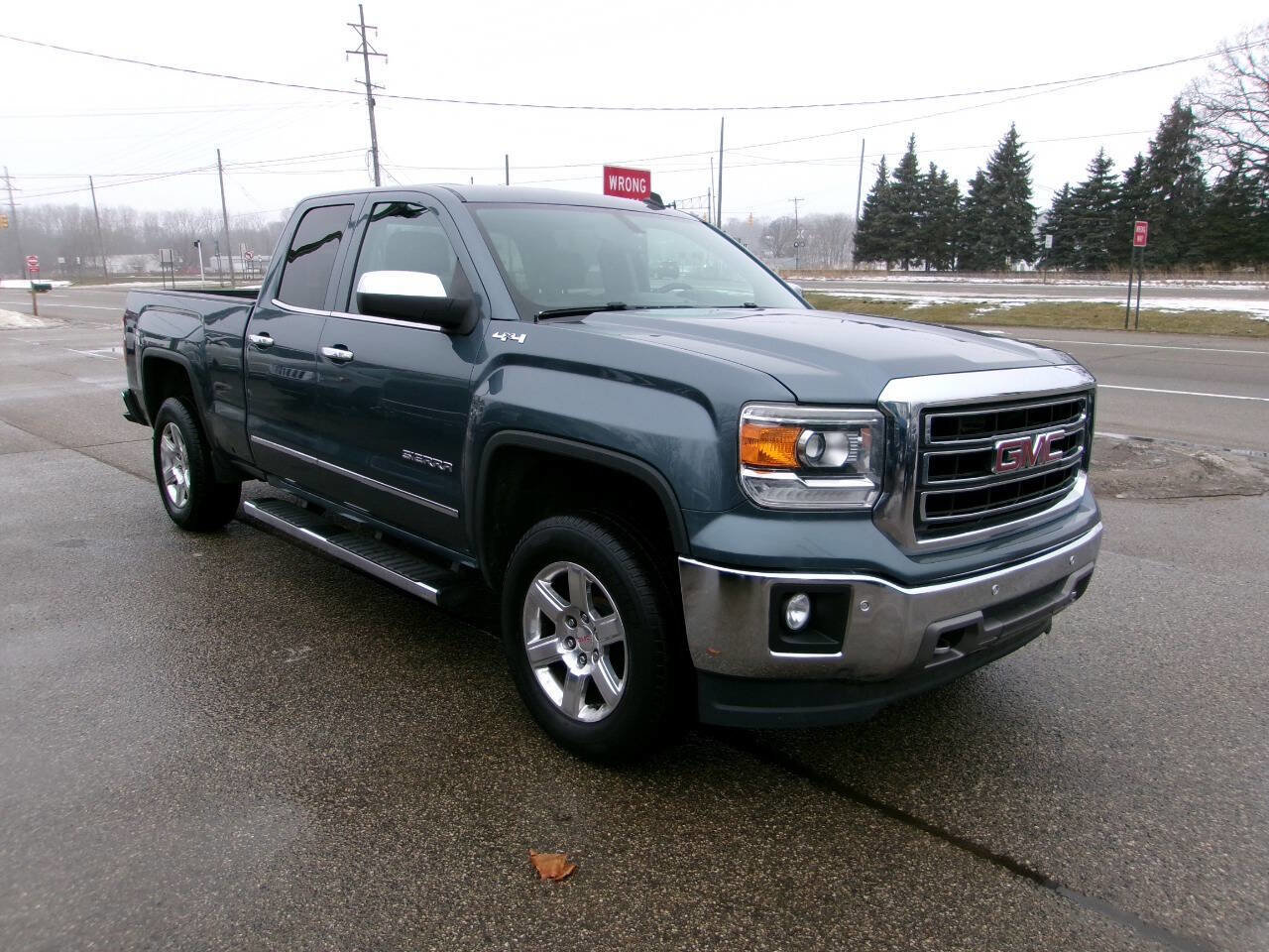 Used 2014 GMC Sierra 1500 SLT w/ SLT Preferred Package image 3