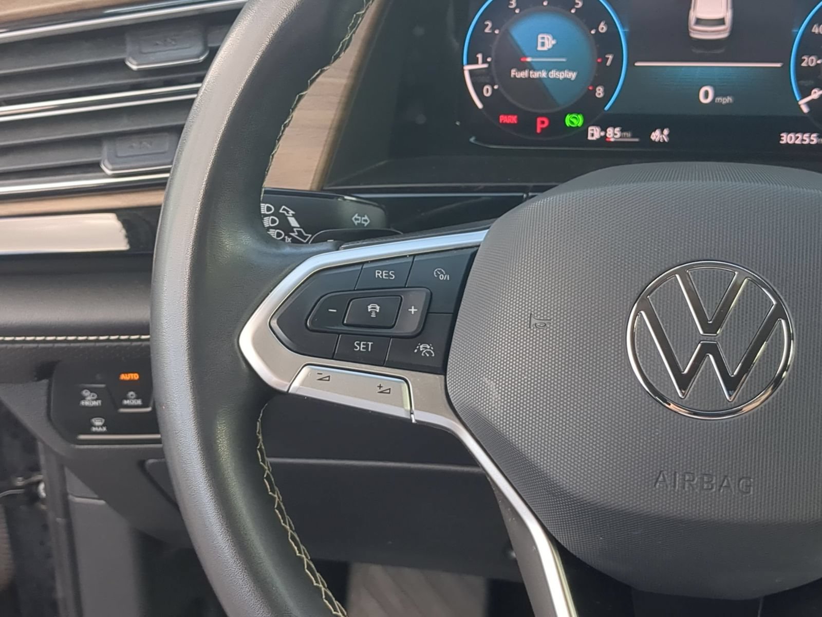 Used 2024 Volkswagen Atlas SE FWD image 16
