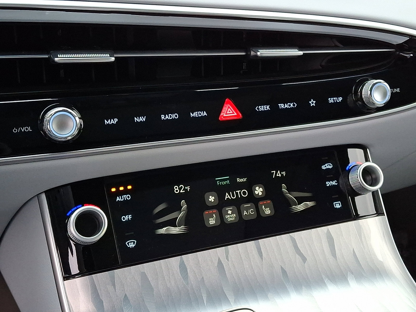 Certified 2026 Genesis Electrified GV70 Standard image 23