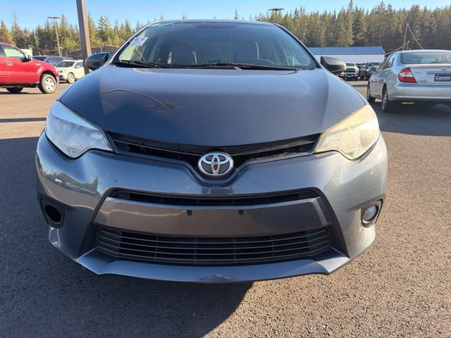 Used 2015 Toyota Corolla LE FWD image 2