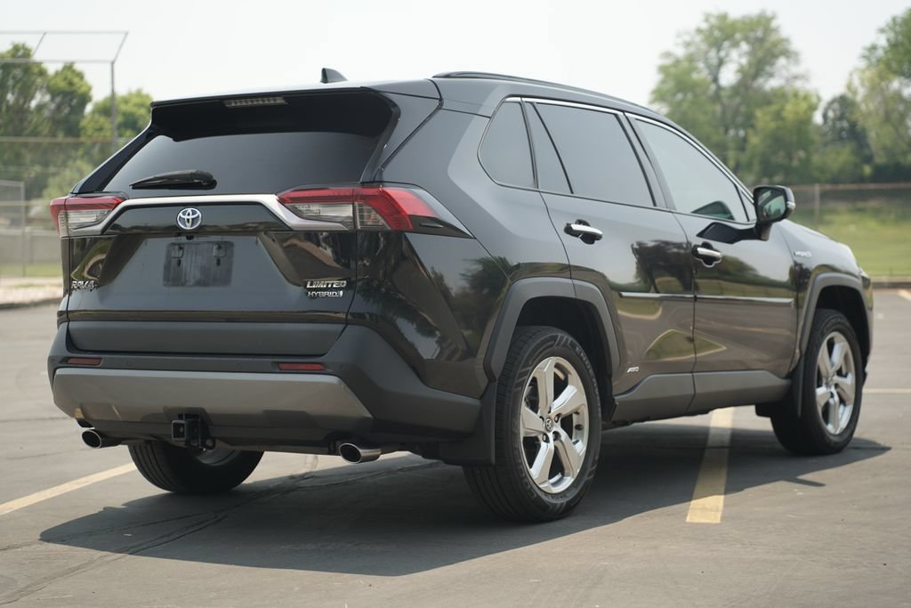 Used 2021 Toyota RAV4 Limited AWD/4WD image 4