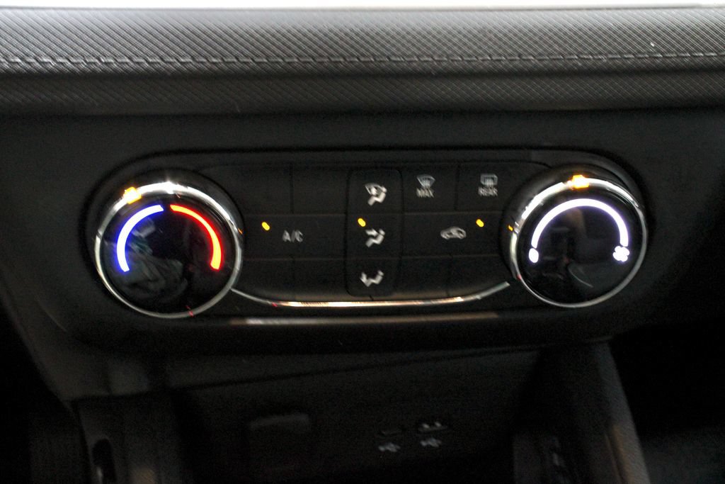 Used 2024 Chevrolet TrailBlazer LS w/ LS Convenience Package FWD image 29