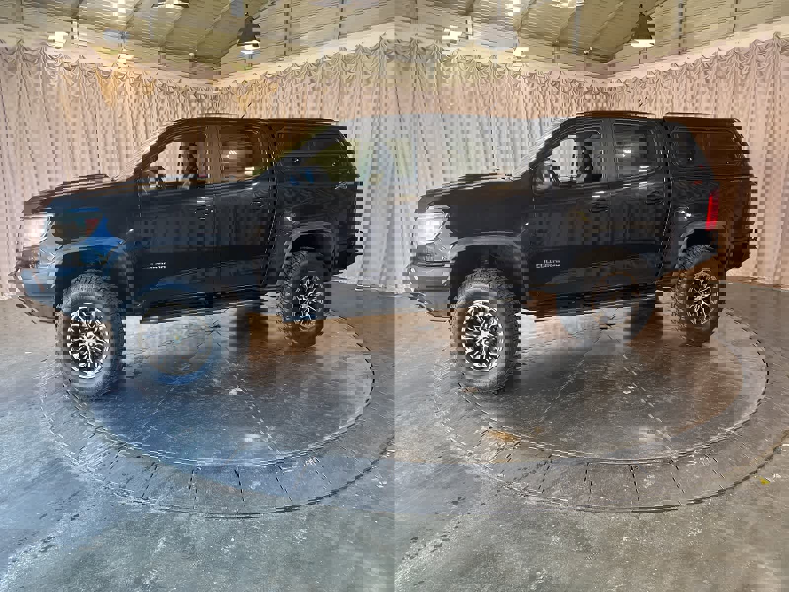 Used 2018 Chevrolet Colorado ZR2 image 8