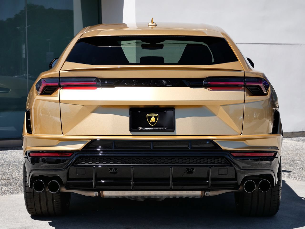 Used 2023 Lamborghini Urus S AWD/4WD image 4