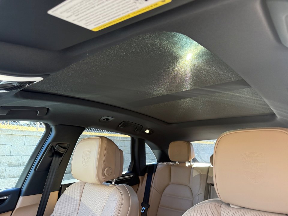 New 2026 Porsche Macan image 19