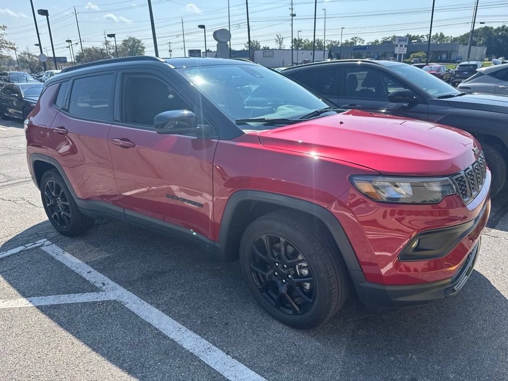 Used 2024 Jeep Compass Latitude w/ Altitude Special Edition AWD/4WD image 3