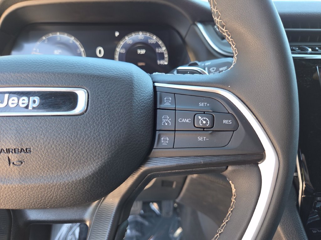 Certified 2024 Jeep Grand Cherokee L Altitude AWD/4WD image 36