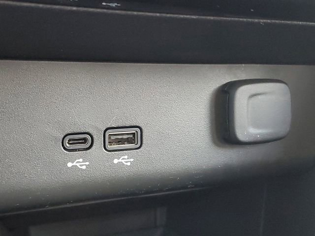 Certified 2025 Buick Encore GX Sport Touring image 29