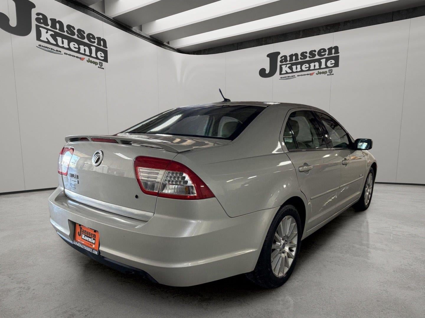 Used 2008 Mercury Milan Premier FWD image 4