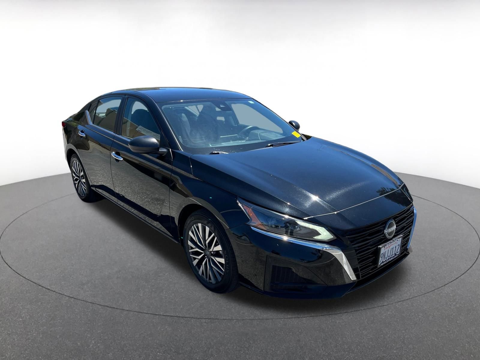 Used 2024 Nissan Altima 2.5 SV