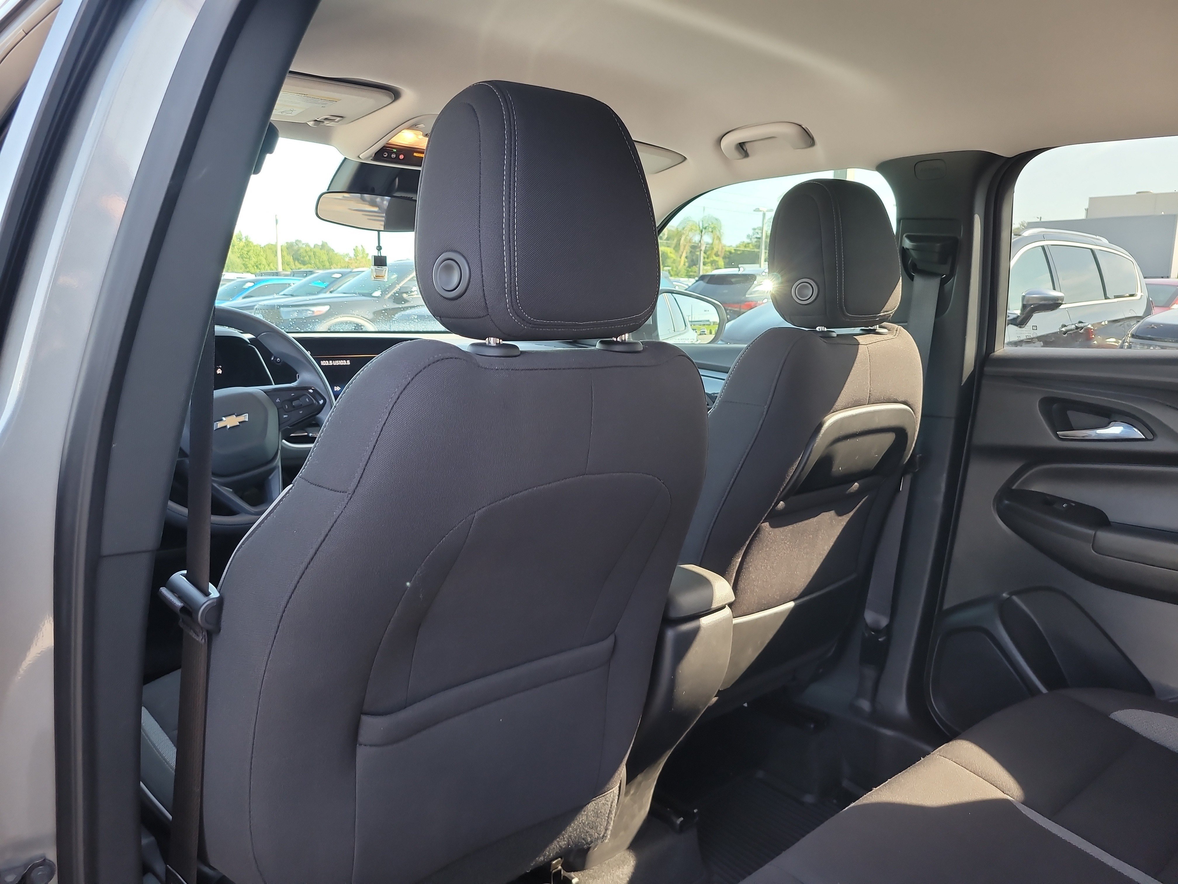 Used 2024 Chevrolet TrailBlazer LT w/ Driver Confidence Package FWD image 13