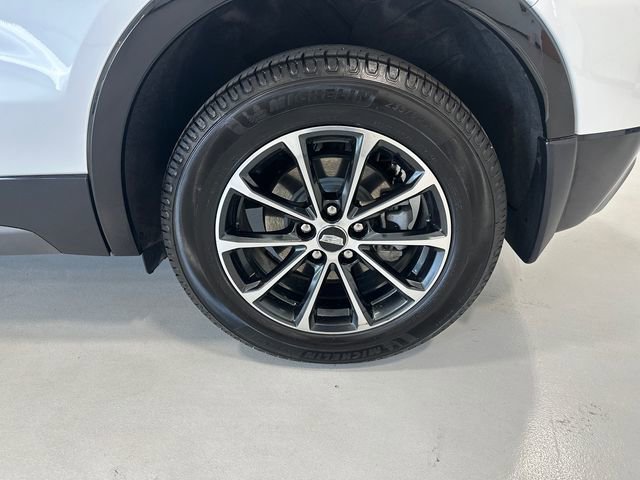 Used 2024 Cadillac XT4 Sport AWD/4WD image 9