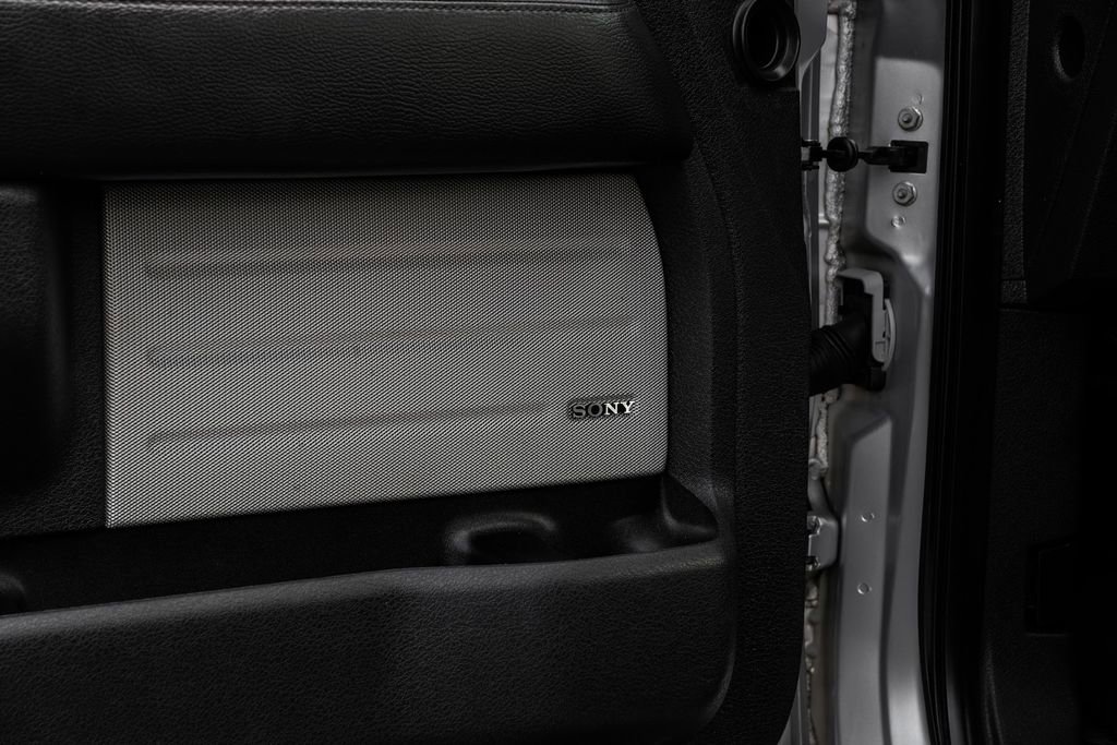 Used 2013 Ford F150 Platinum image 44