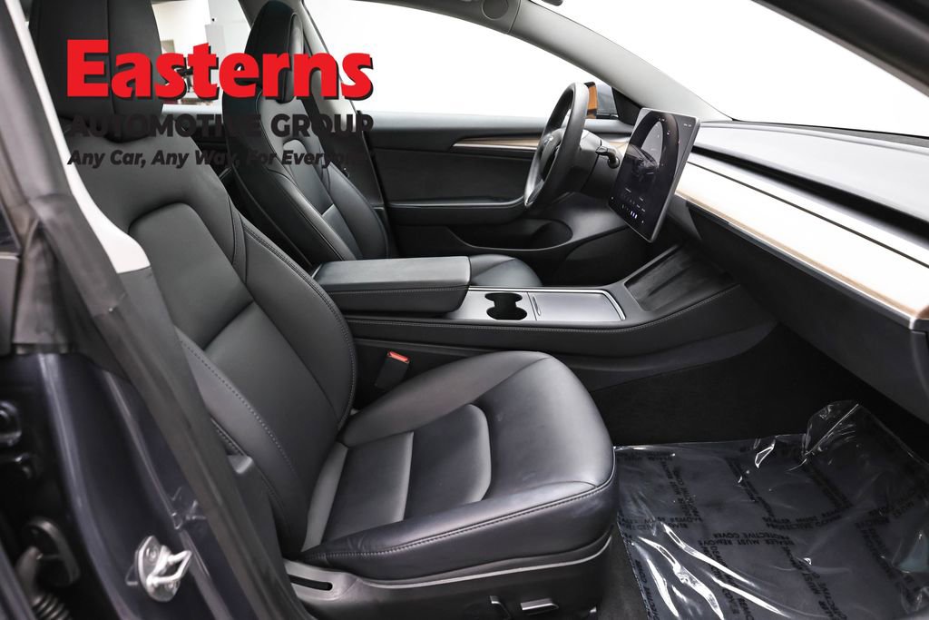 Used 2023 Tesla Model 3 Standard Range image 18