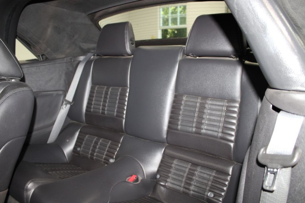 Used 2012 Ford Mustang Shelby GT500 w/ SVT Performance Pkg RWD image 17