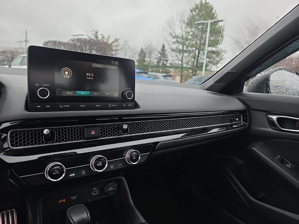 Used 2023 Honda Civic Sport image 19